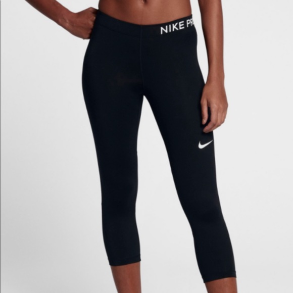nike cropped leggings